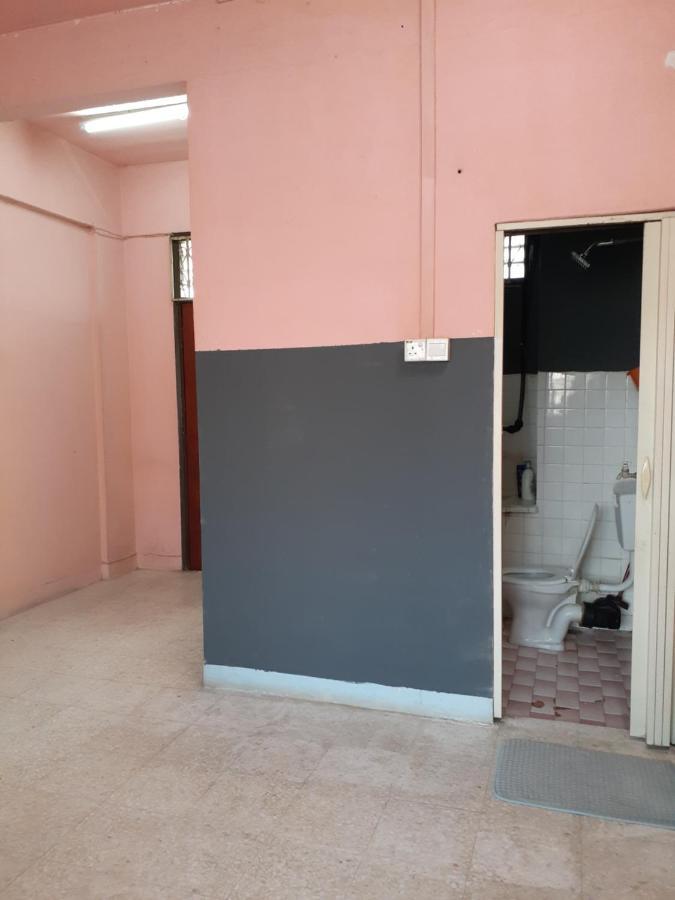 Homestay Idaman Tun Hussein - Harga Untuk 1 Rumah ,1 Bilik ,1 Bilik Air 4 Single Bed - Not Sharing Perai Exterior photo